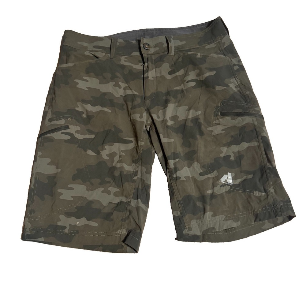 Eddie Bauer First Ascent Guide Pro Cargo Shorts Mens 34 (Fits 34x11) Camo Hiking